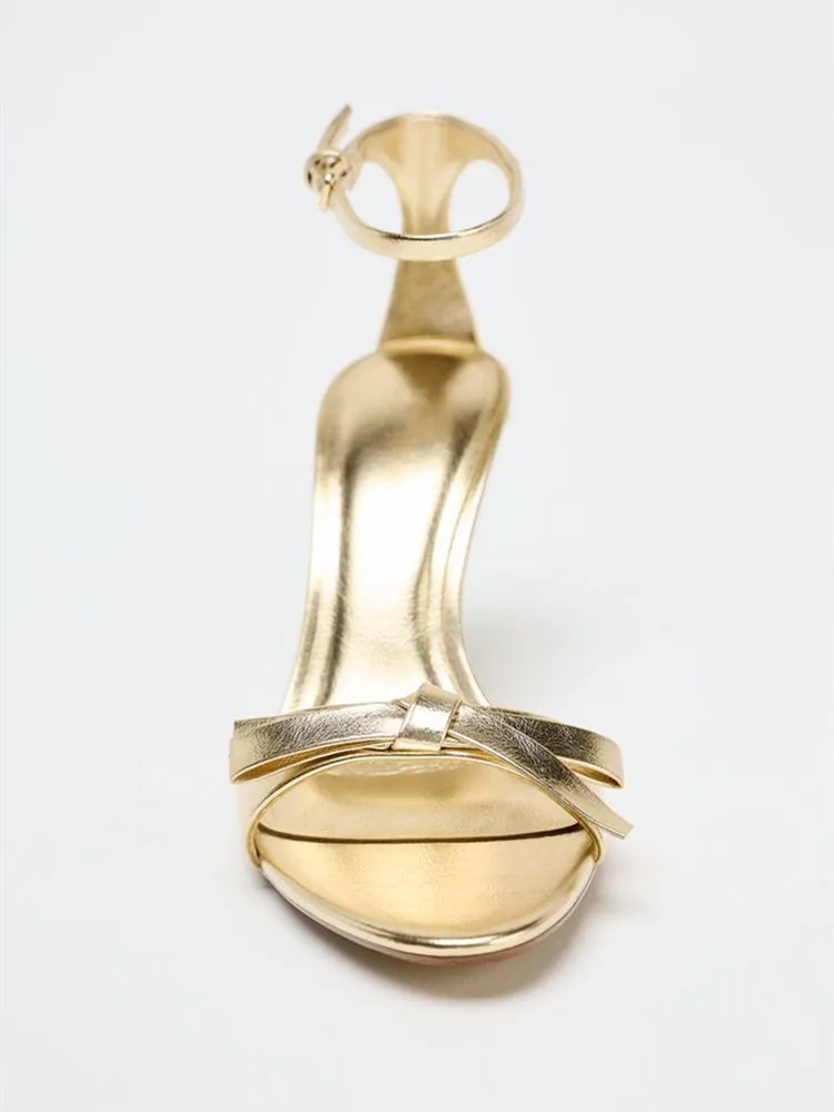 Elegant Golden Bow Brand High  - Metallic Heel Sandal のレビューと価格
