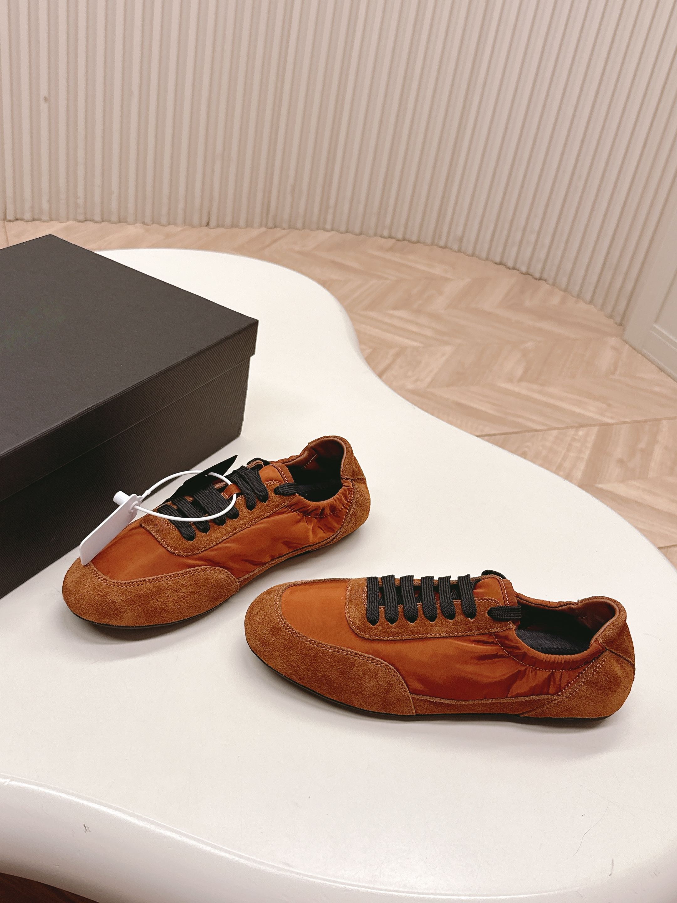Luxury Brand Dance Shoes Casua - Women Shoes Luxury Brand のレビューと価格