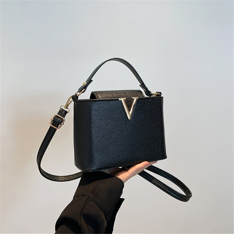 Luxury Women's Tote Bag, Chic  - Women'S Shoes Louis Vuitton のレビューと価格